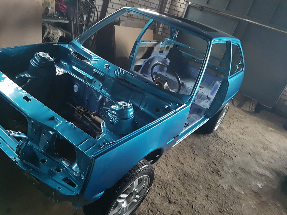Зустрічайте таврія в кольорі BMW C16 Long Beach Blue 1
