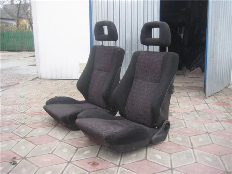 Встановлення сидінь RECARO Opel Astra F на стандартні місця