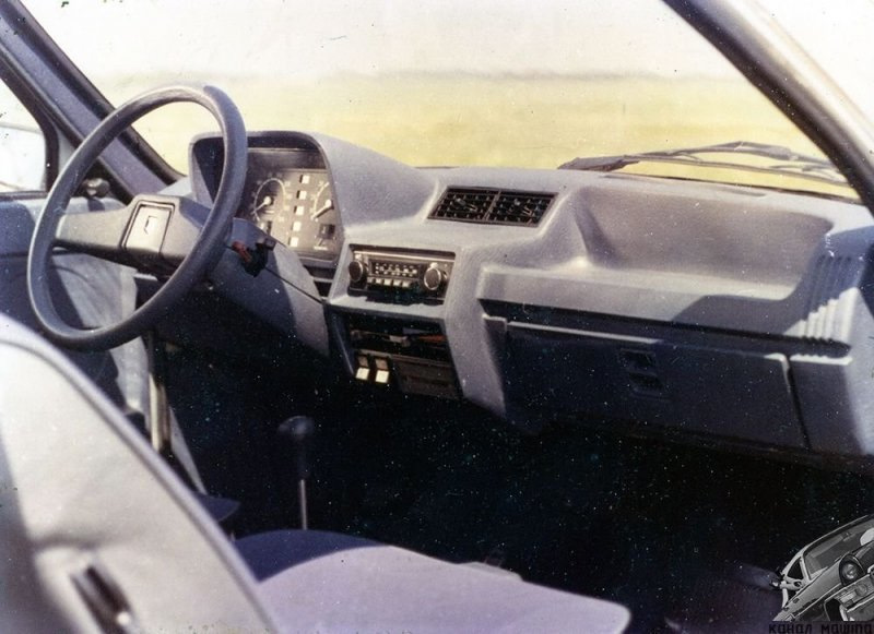 Леонід Брежнєв оглядає новинку Запорізького автозаводу. Ялта 1978р. 3