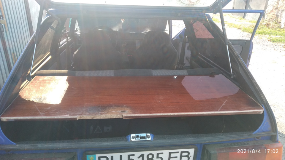 Полиць багато не буває ... 1