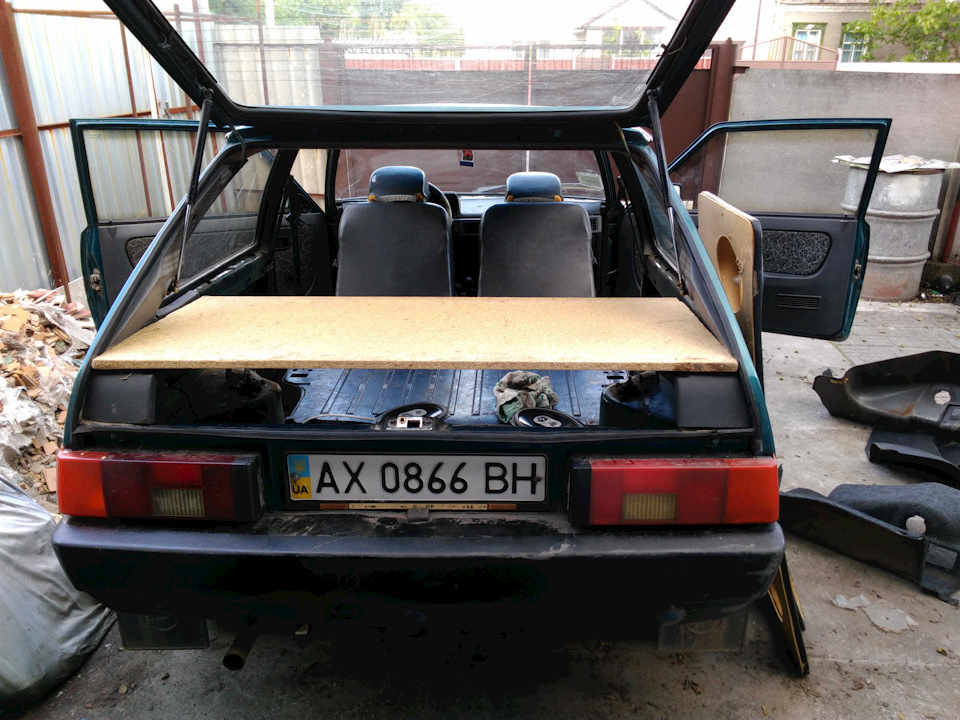 Полиця під динаміки 6x9 2