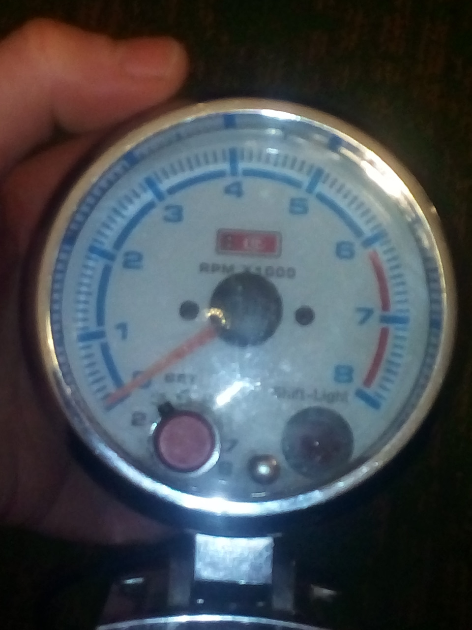 Тахометр 1