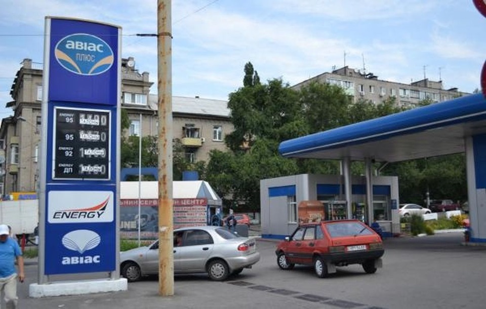 Хлопці хто де заправляє свою машину? 5