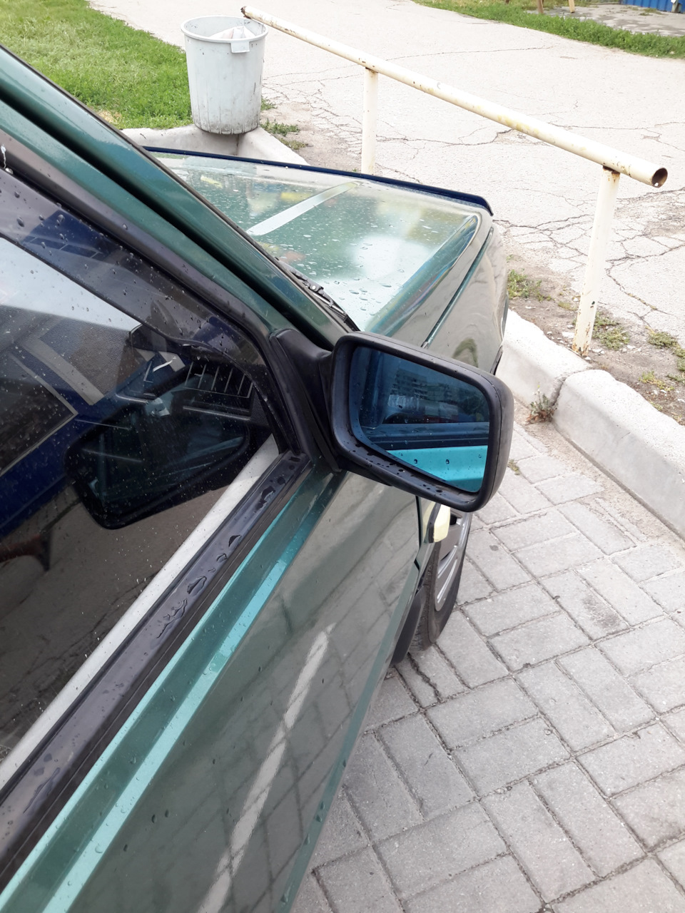 Дзеркала від BMW E30 на ЗАЗ 1103 (Таврія) 2