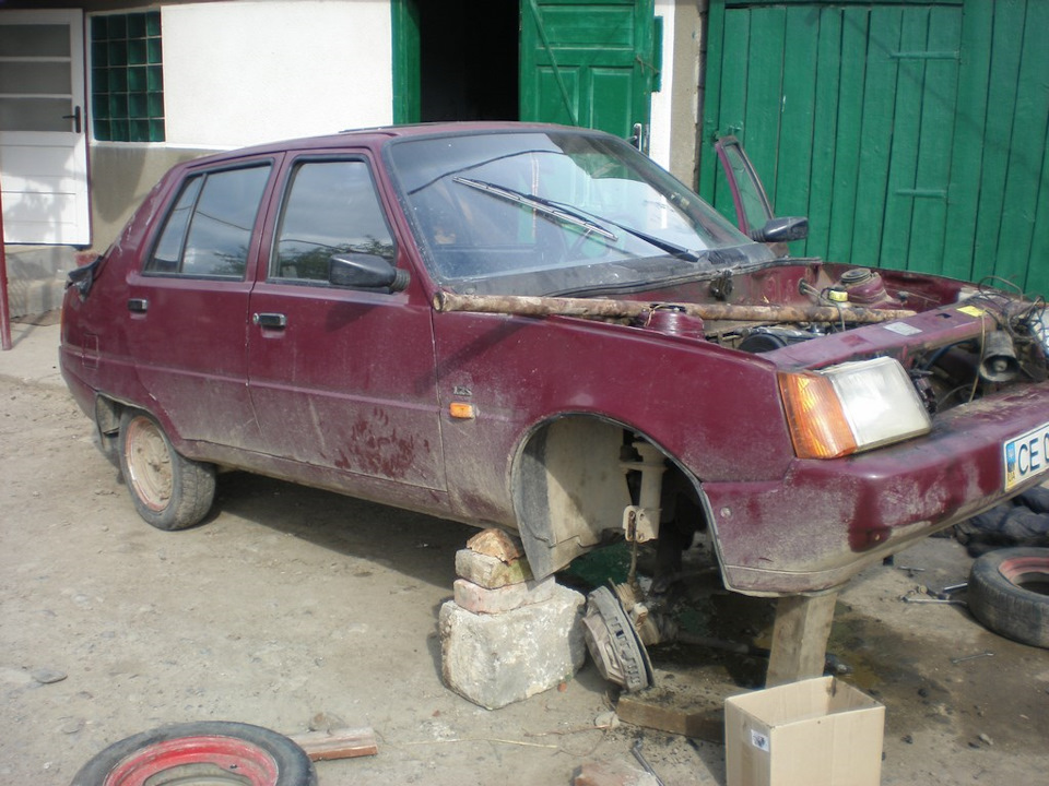 І такс почнемо - Зняття мотора ластівки 4