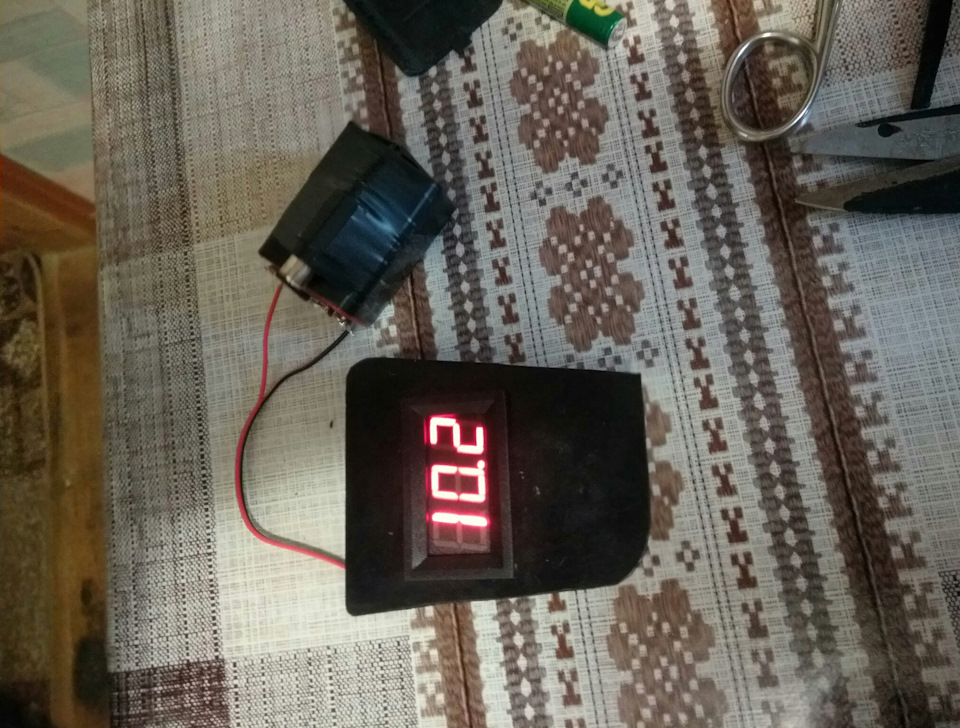 Вольтметр на Славуту 5