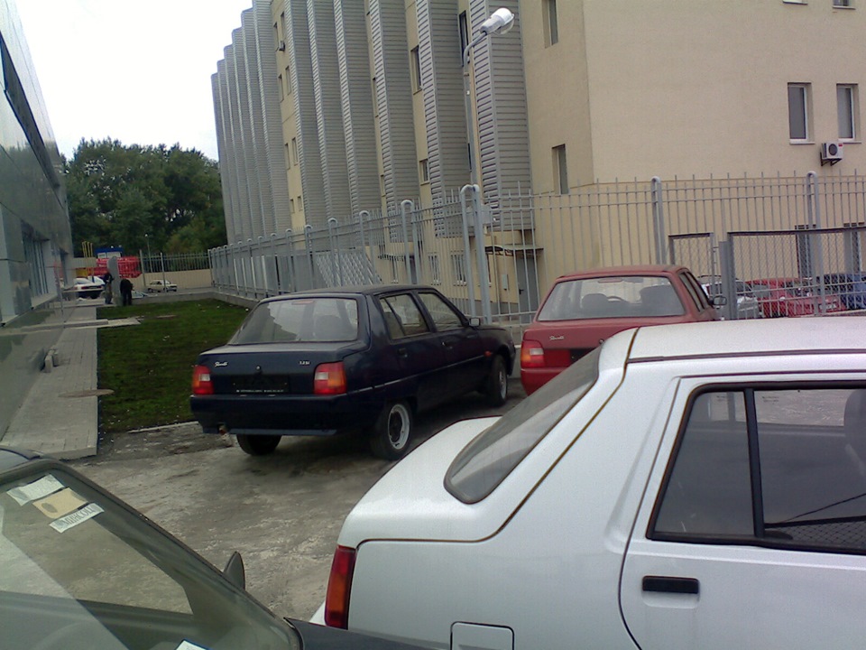 Автосалон 2008 рік 2