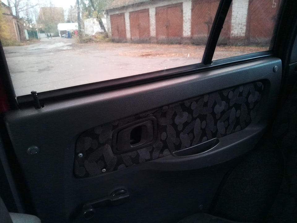 Тяги в задні двері 2