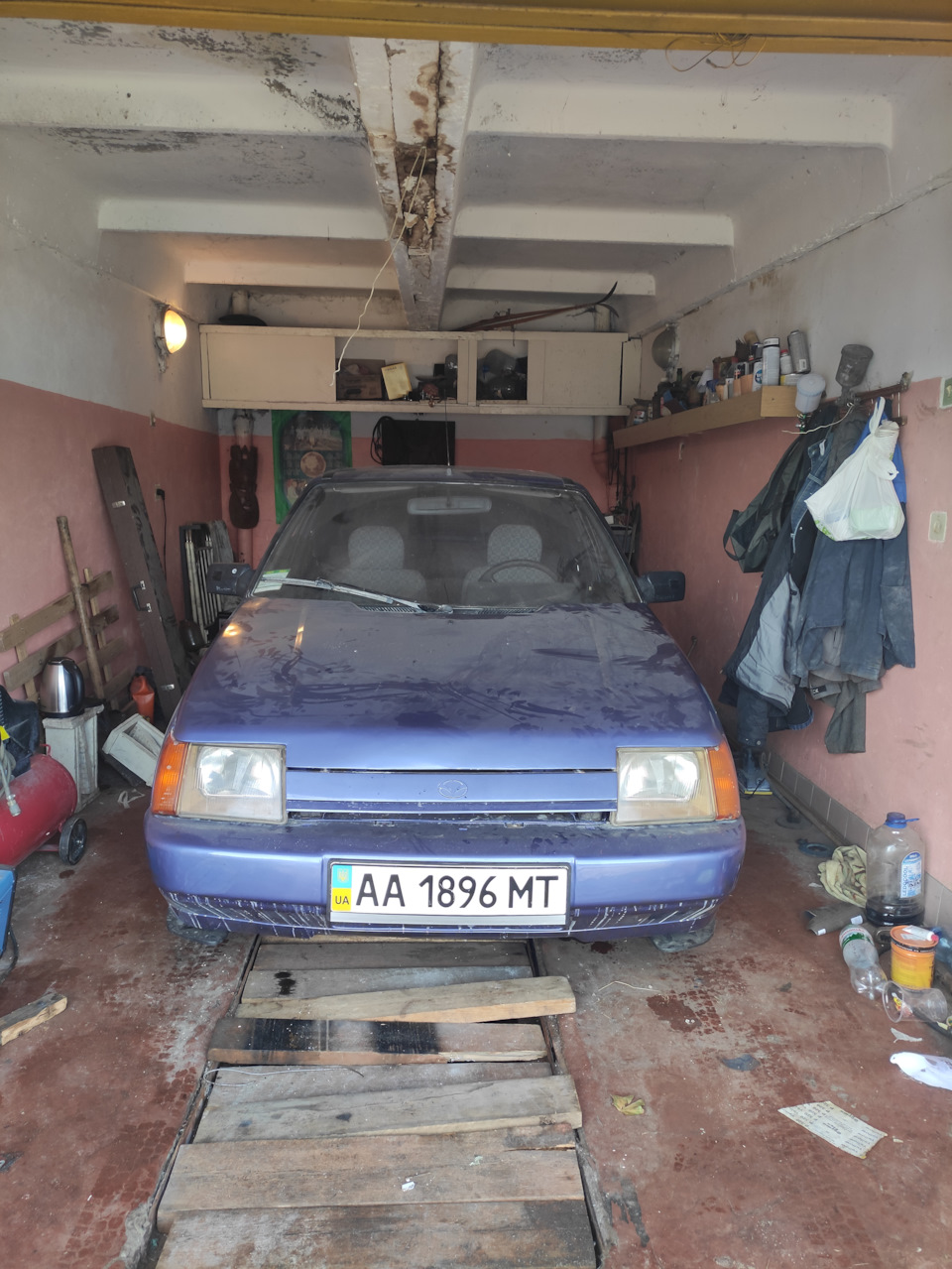 Продав дружка, тому що з'явився новий) 1