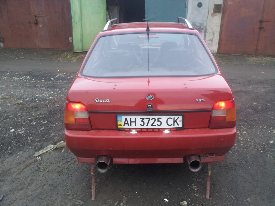 леєр AUDI 100 універсал 5