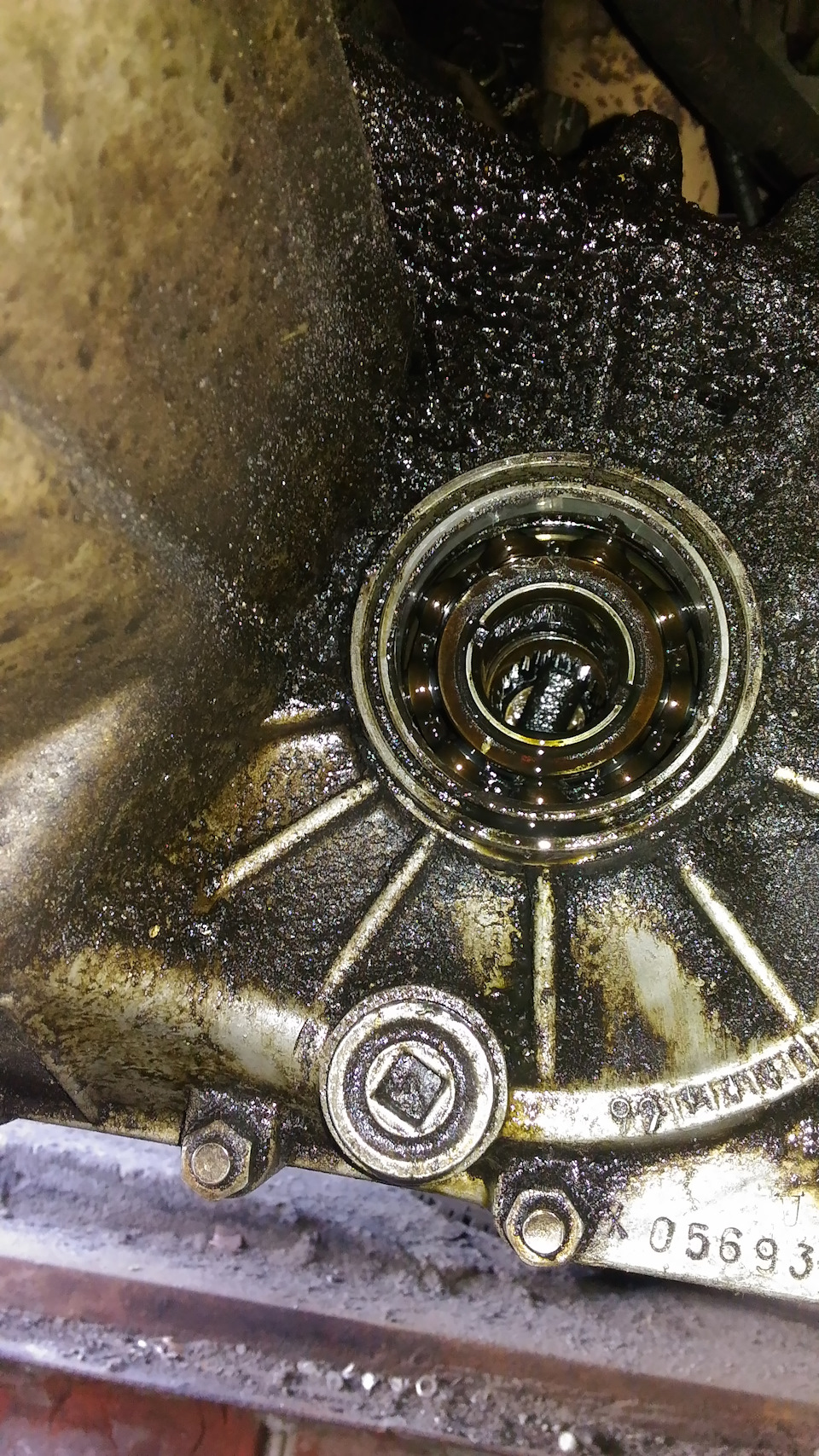 Заміна сальника півосі КПП 2