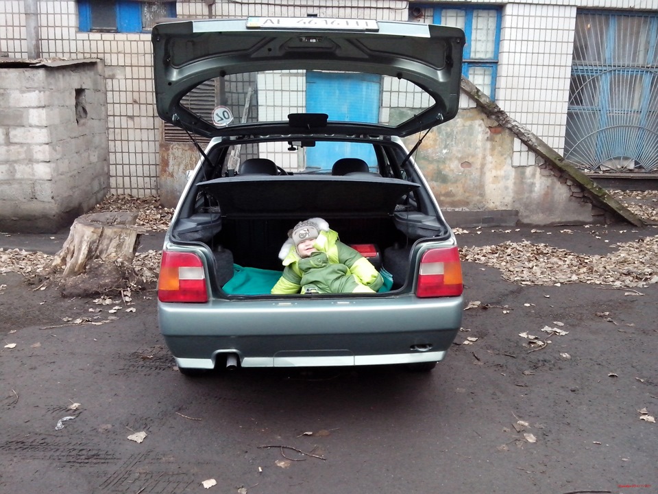 Правильне транспортування дітей у таврославуті :) 1