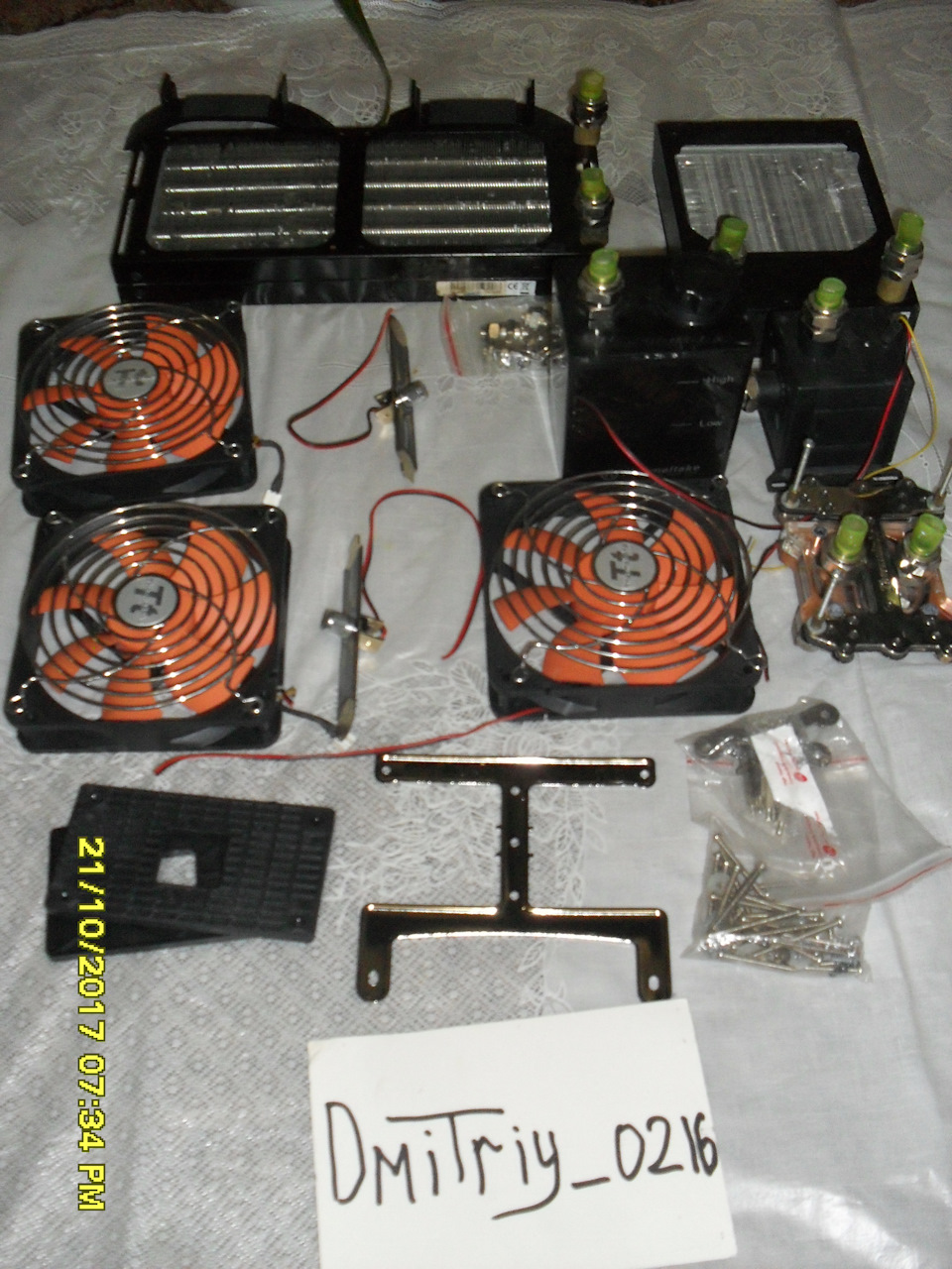 Продам ДЕШЕВО систему водяного охолодження для PC (проц + 2 видяхи), елемент ПЕЛЬТЬЕ на 30 Ампер і ще багато всякого мотлоху. (ПРОДАНО) 4