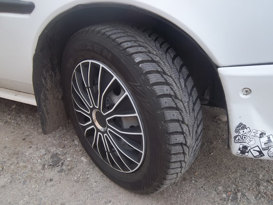 Зима Nexen Winguard WinSpike WH62 175/65 R14 86T На Славуту 1