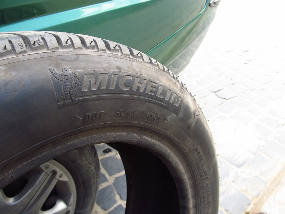 Прикупив 14 диски і гуму Michelin Energy E3A 175/60 ​​+ прифотошопил на авто! 3