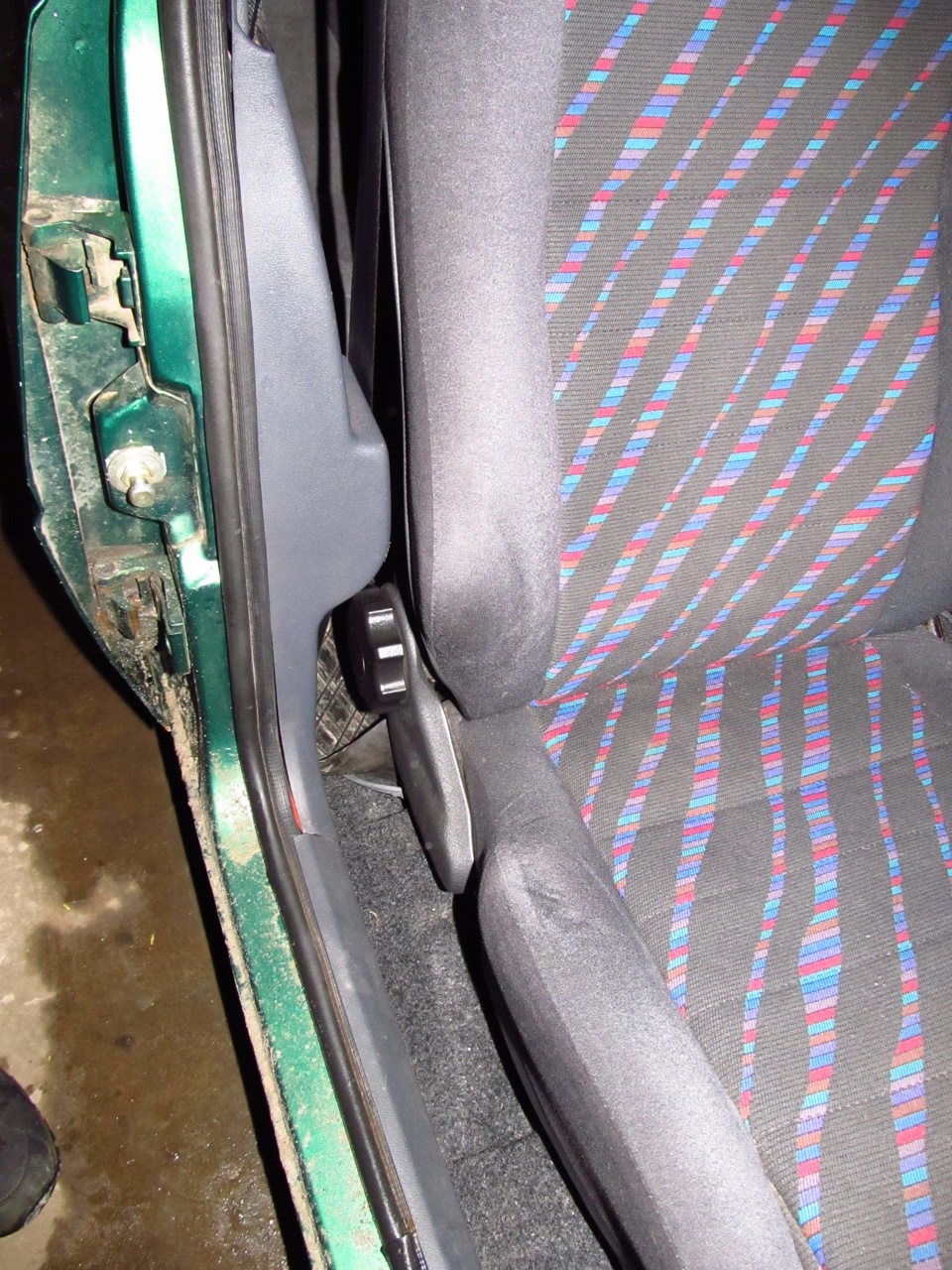 Сидіння Recaro та тахометр Autogauge by autometr 2300 4