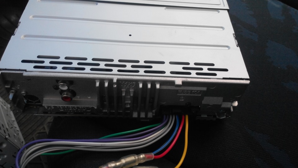 Перехід з Kenwood KDC-BT6144Y на Sony CDX-GT470UM 3