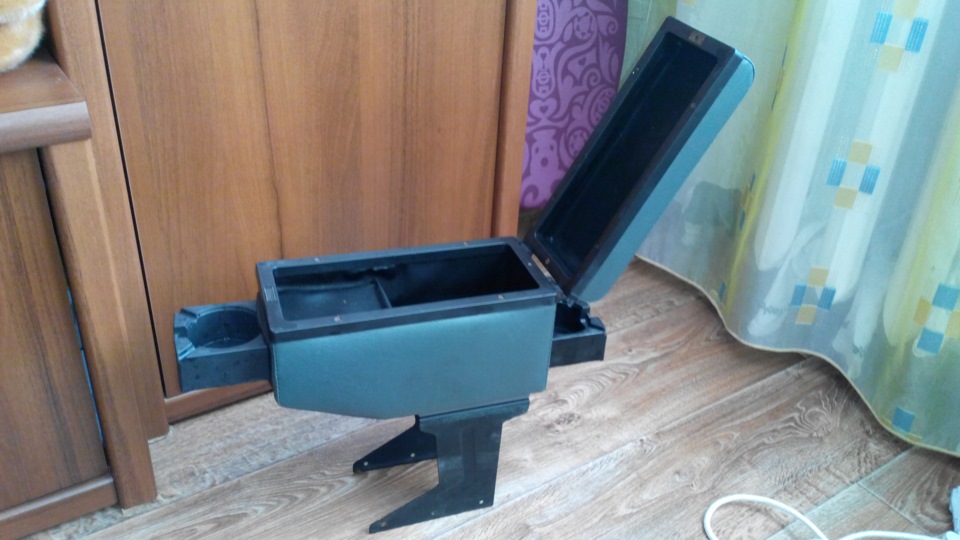 Підлокітник 3