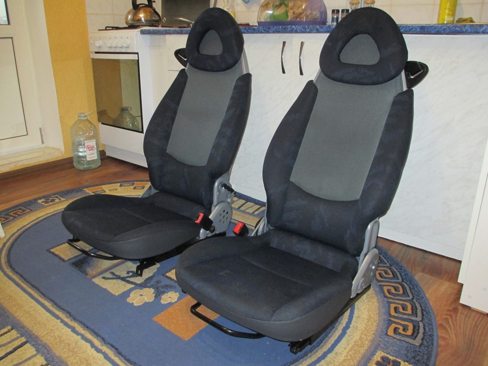 Приїхали сидіння від Smart fortwo 450 2