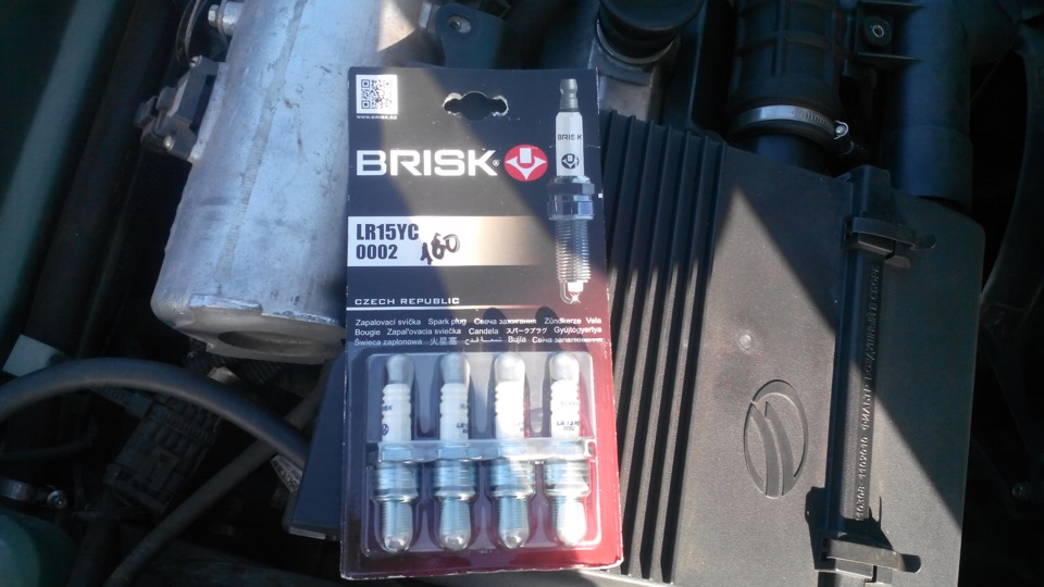 Заміна свічок Brisk LR15YC 1