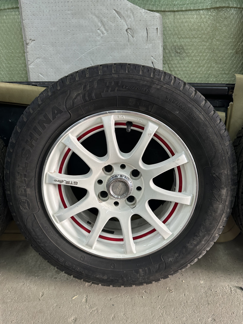 Купив диски з гумою R13 4