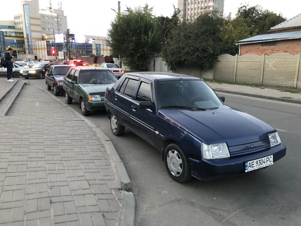 Поставив кришку паливного бака з личинкою під ключ і зустріч із Славутоводами на каву 2