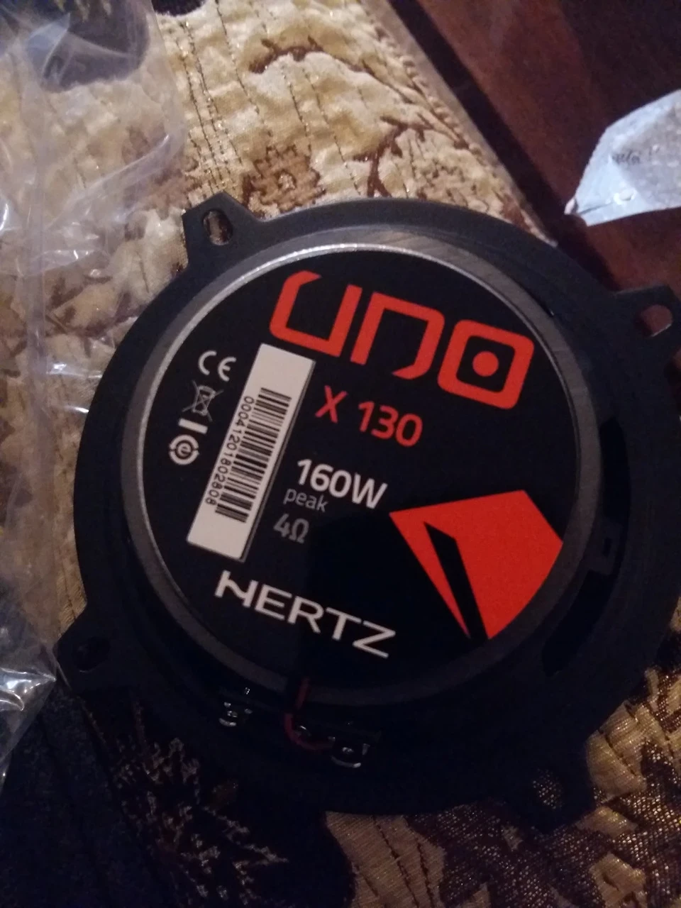 Нова акустика hertz uno x130