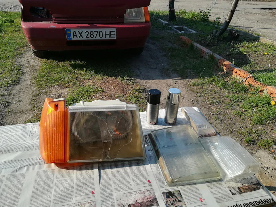 Заміна скла фари, фарбування фар і по дрібниці
