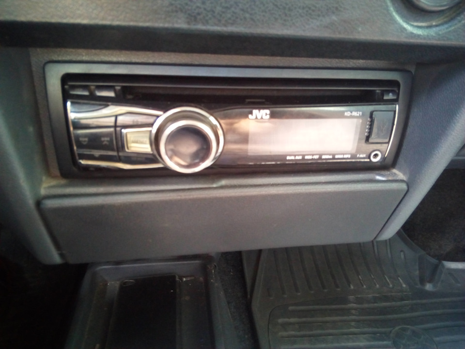 Нова голова jvc kd-r621 1