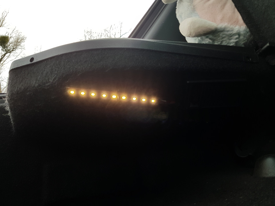 #4. Як зробити автоматичне LED-підсвічування в багажнику машини? 2