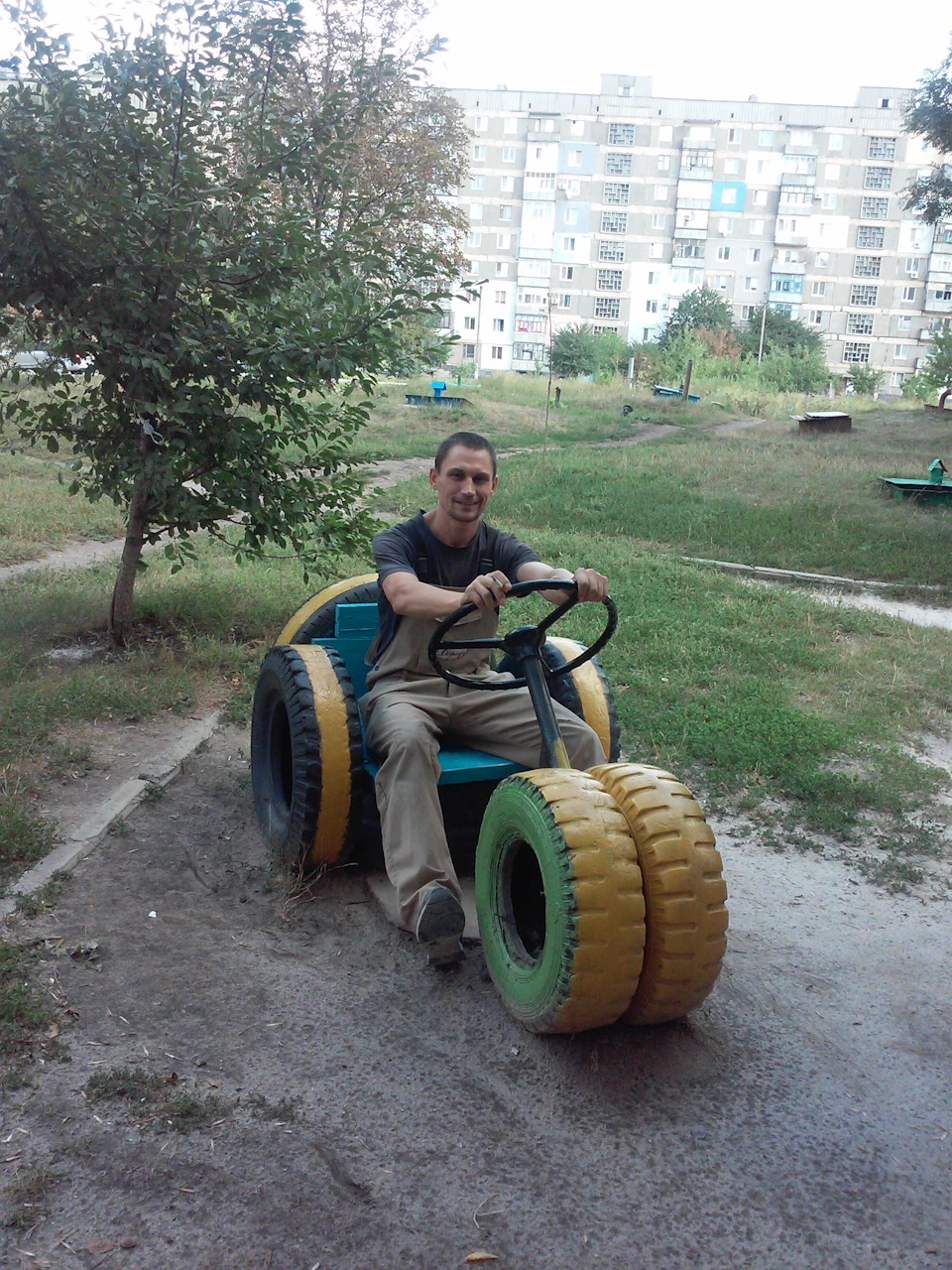 УкрАвтоМотоПром.