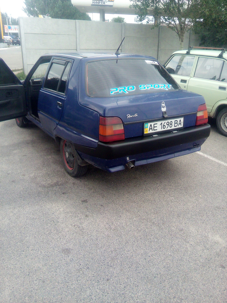 Бампер 4