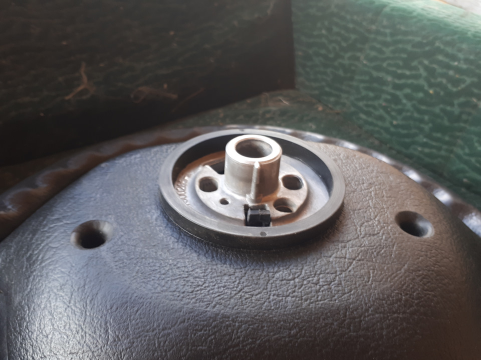 Руль Опіє встановлено 1