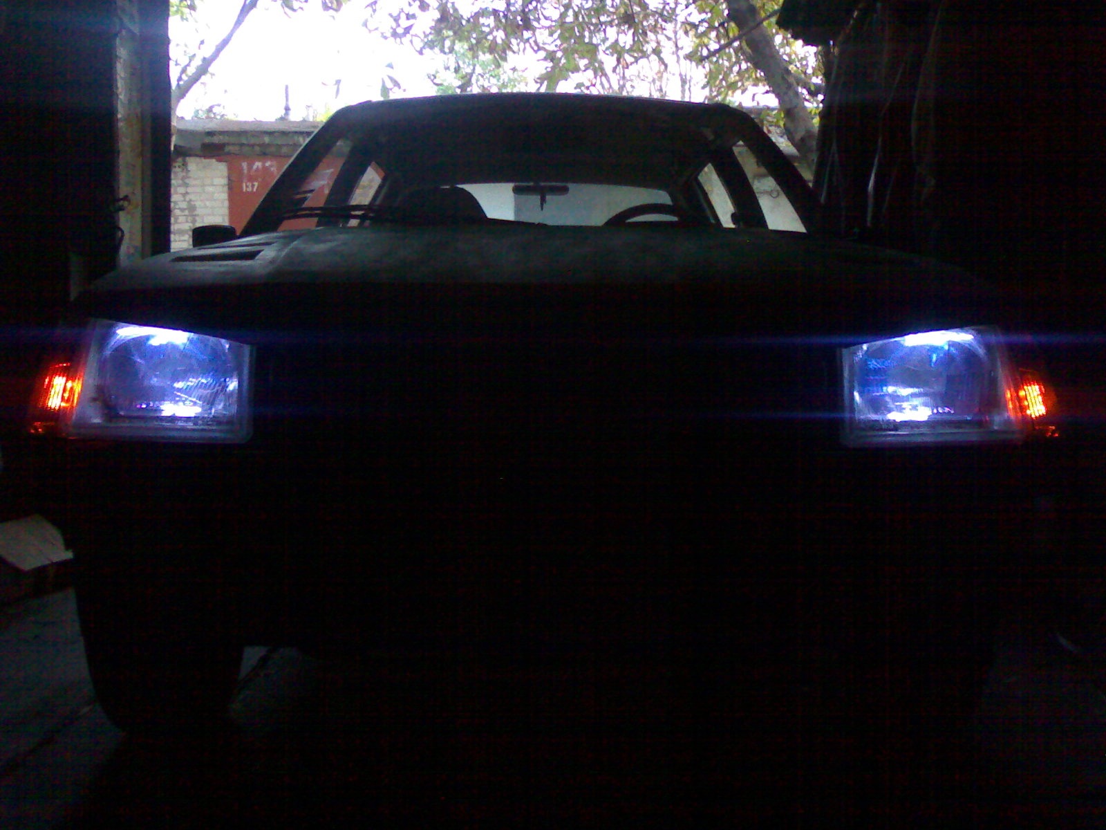 Білі... 4