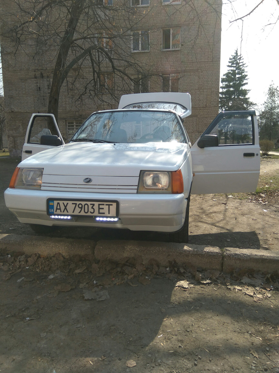 Продам 2000 $ 1
