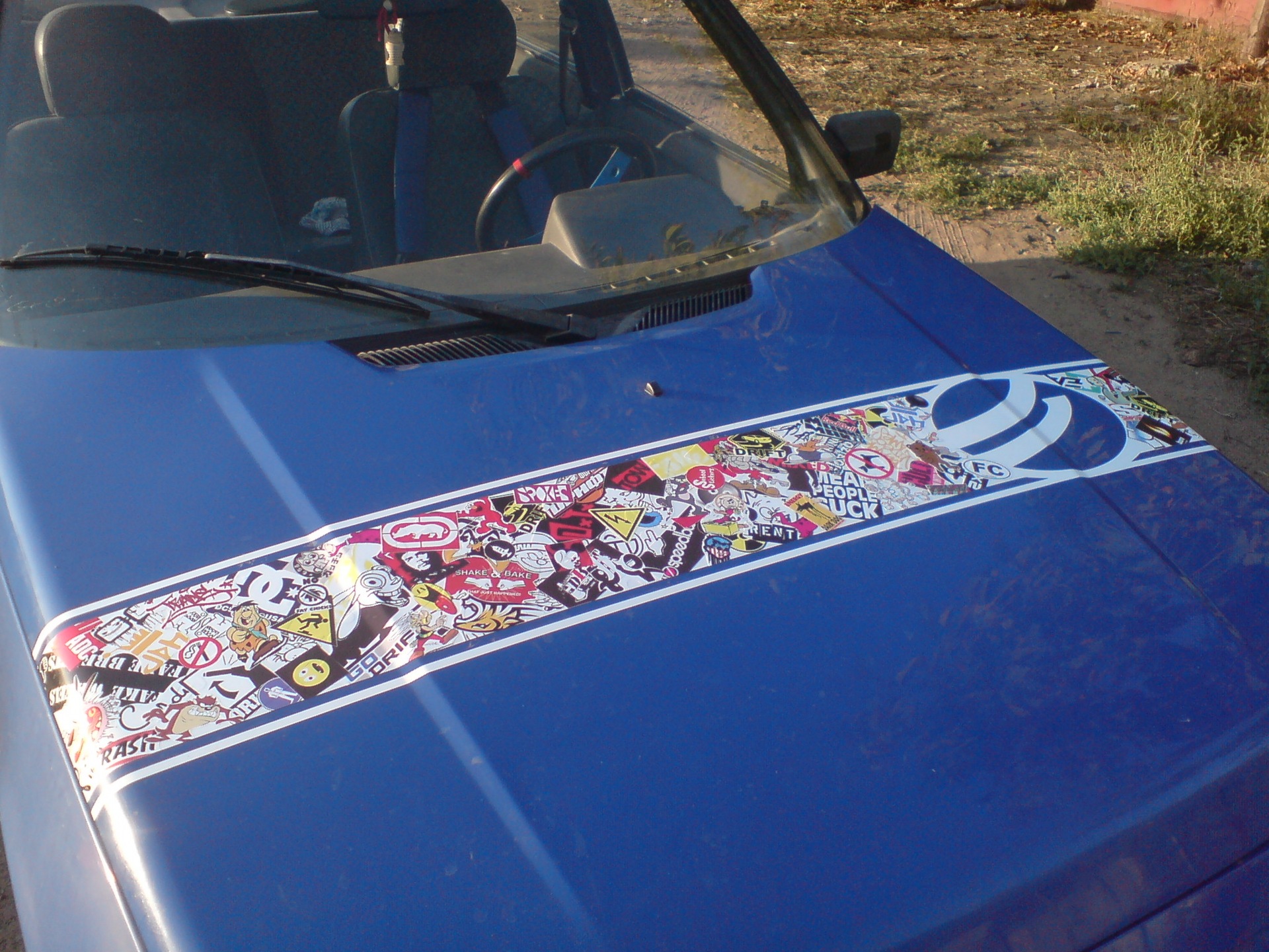 Sticker bombing 3