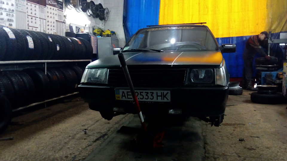 Відвідав шиномонтаж 2