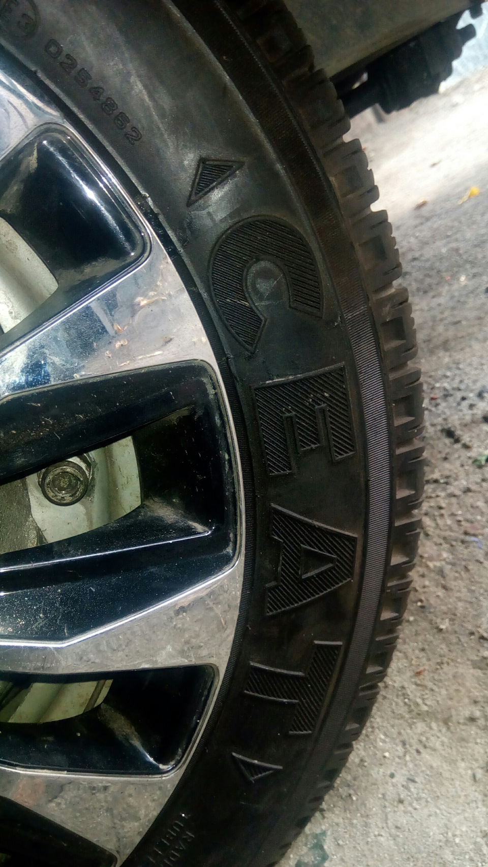 Відвідав шиномонтаж 3