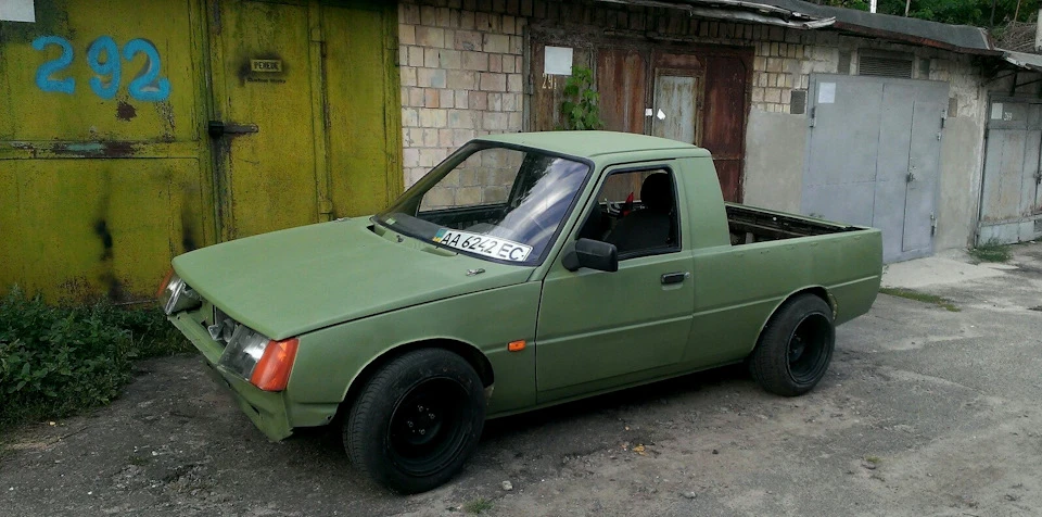 Перший Таврон залитий U-POL RAPTOR