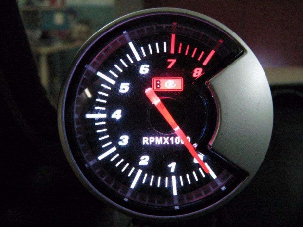 Який тахометр поставити 1