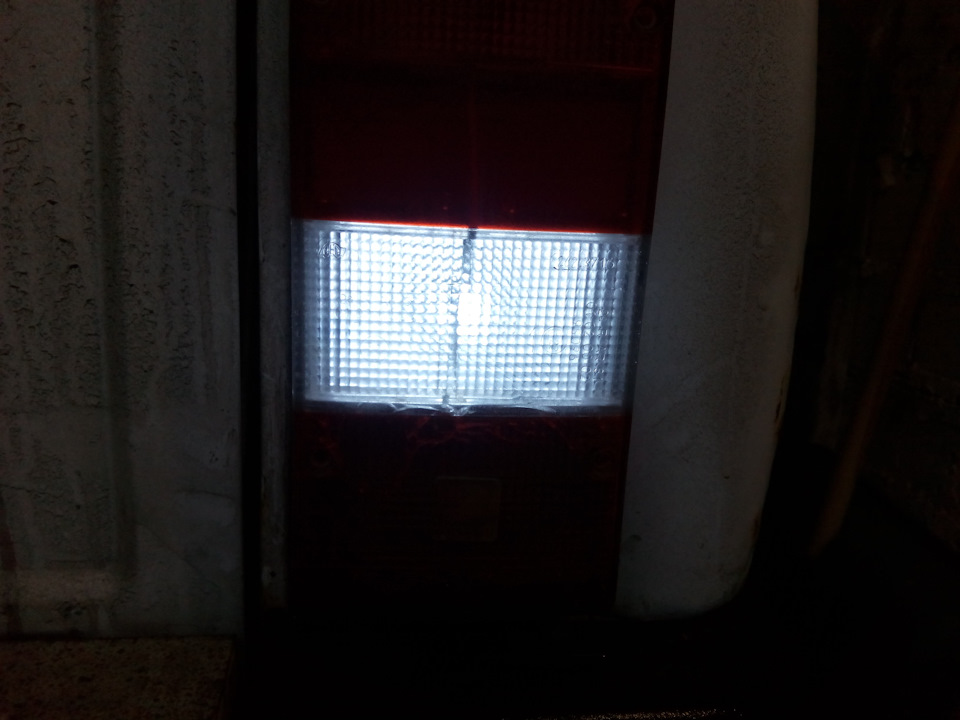 Led лампочки на задній хід 4