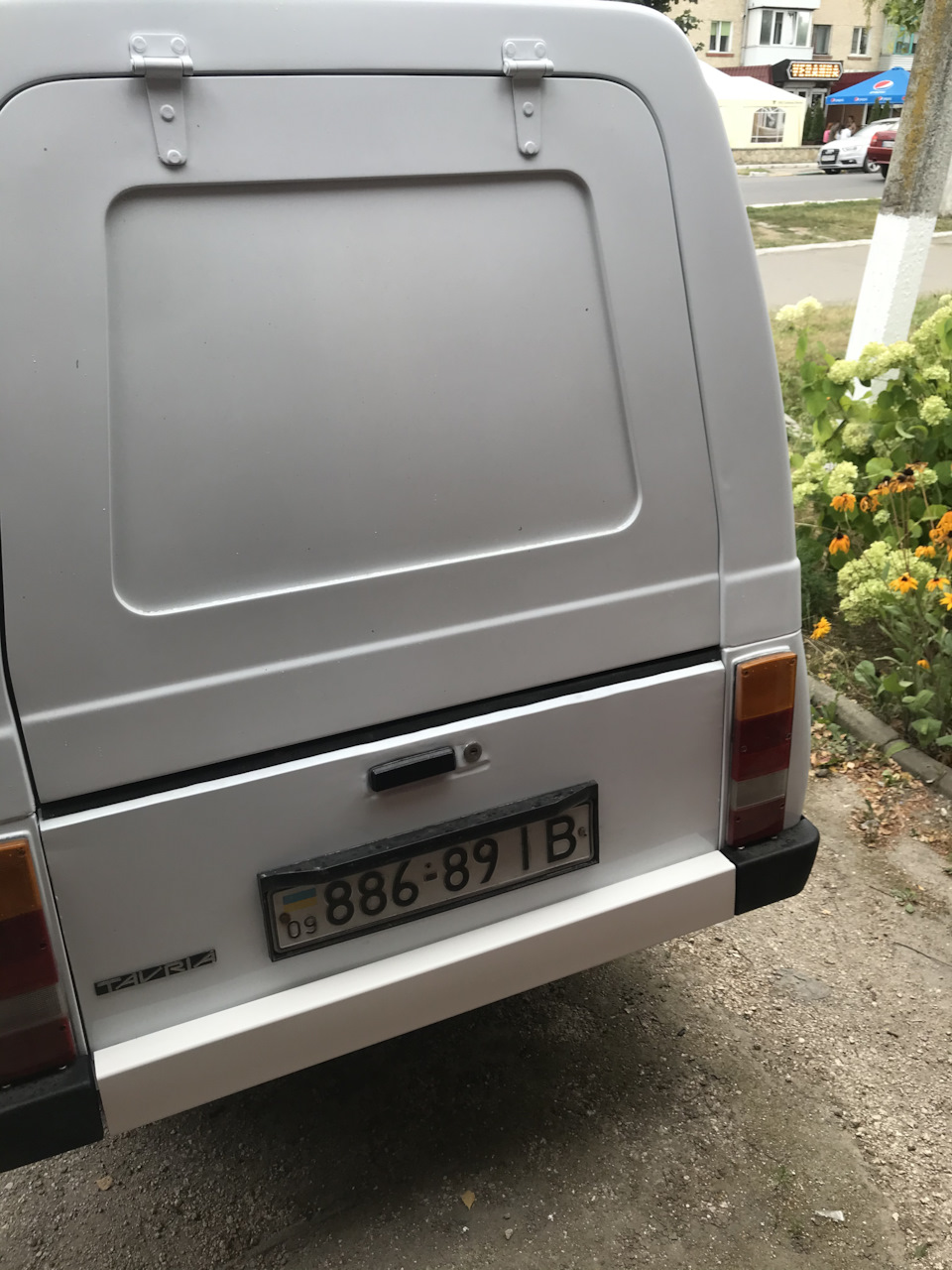 Задній бампер, що не іржавіє. 1