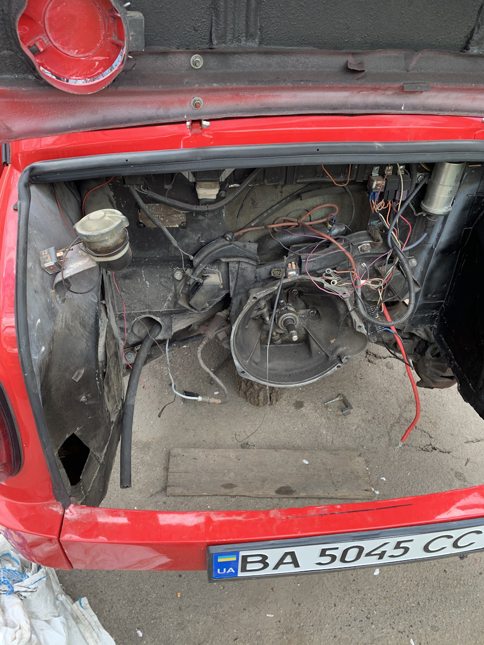 Заз 965 шумоізоляція, протягнув магістраль для пічки . 5