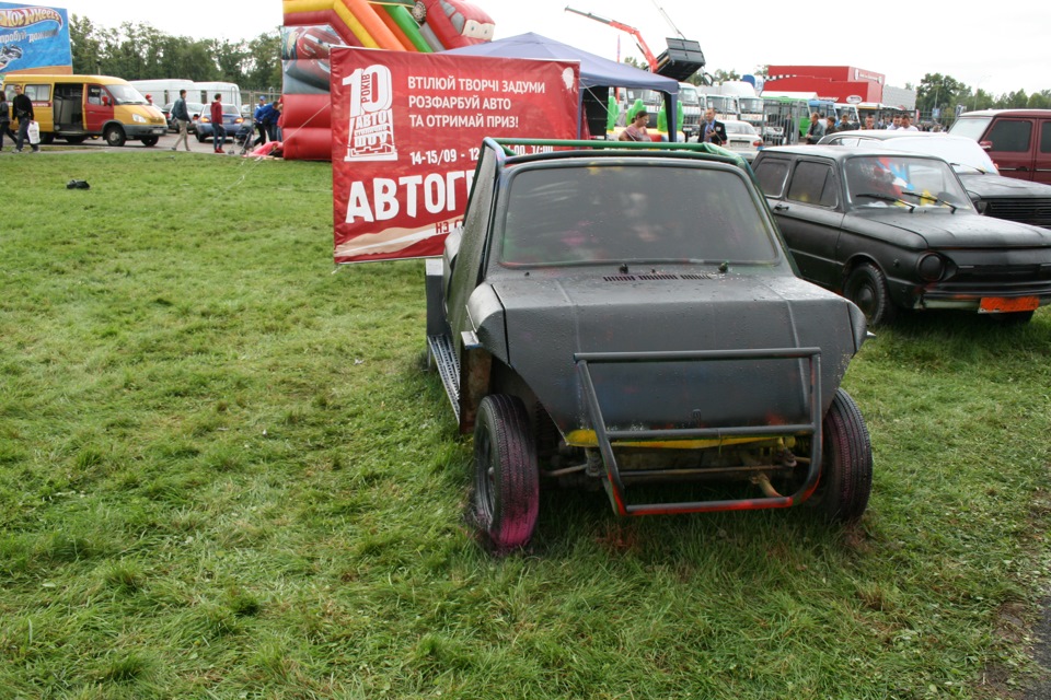 Столичне автошоу 2013 2