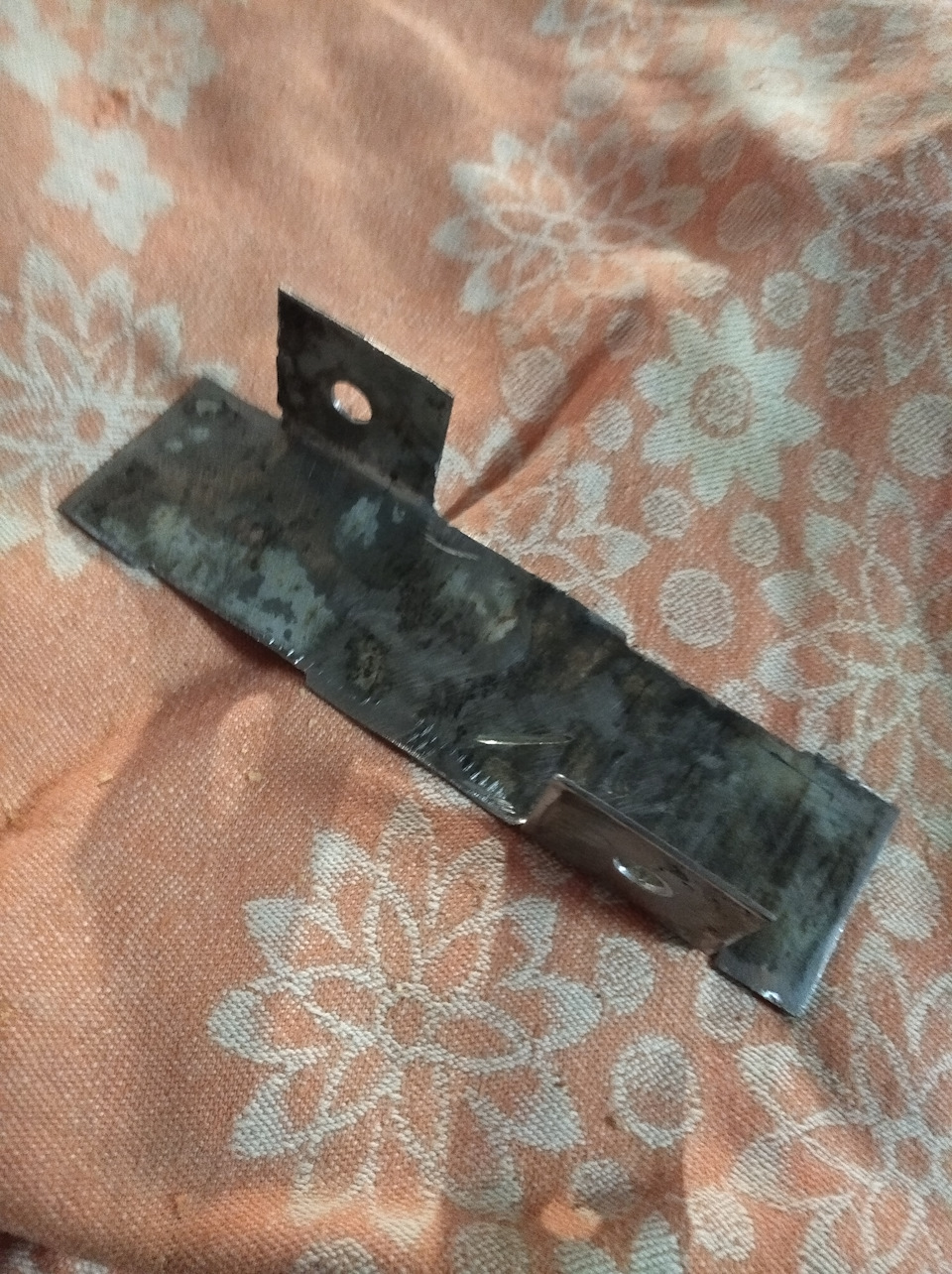 Кронштейни бамперів 3