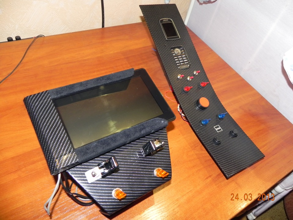 Продовжуємо обтяжку 3D плівкою під карбон 4