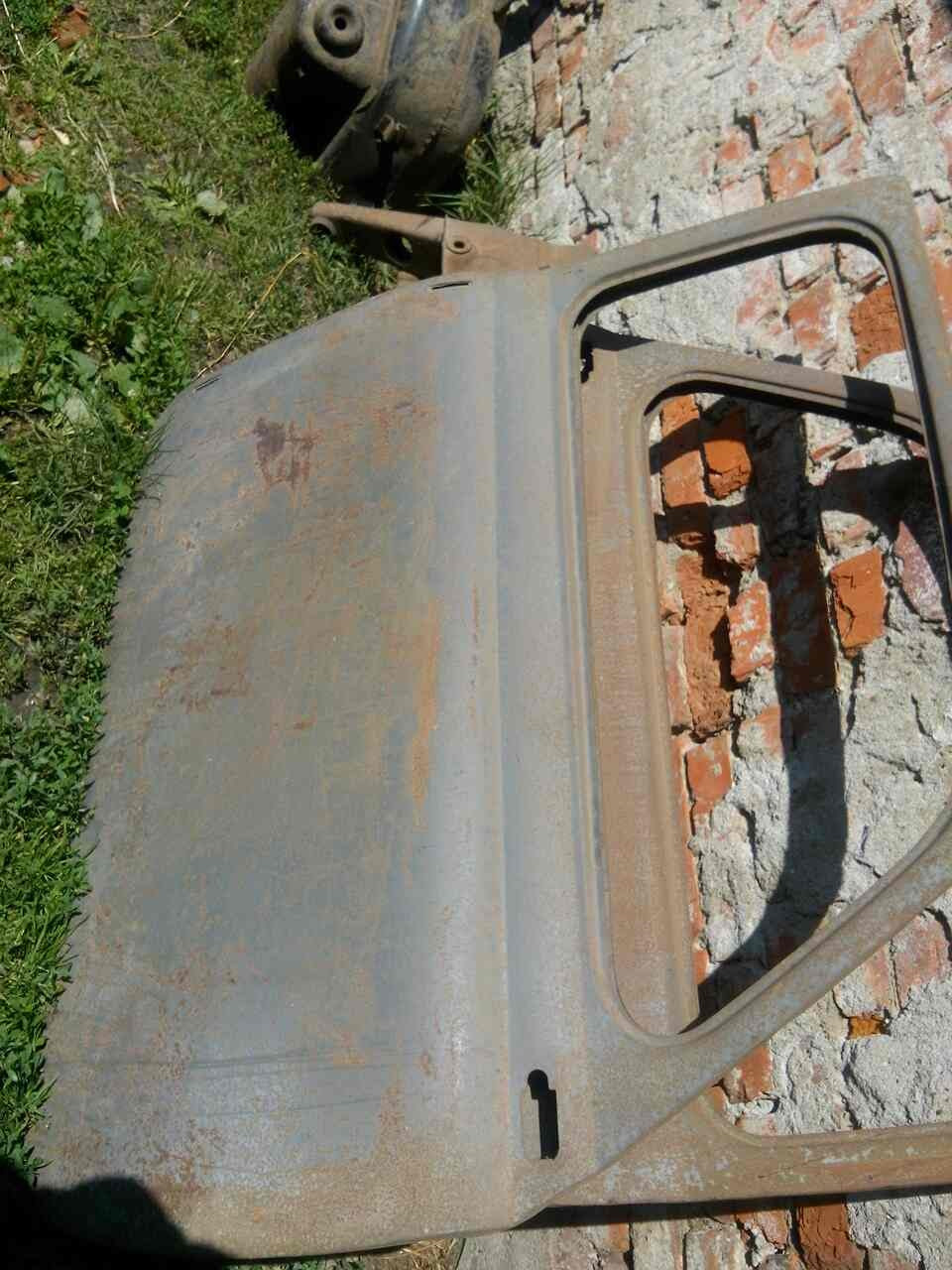 Купив дві нові двері та пороги 2