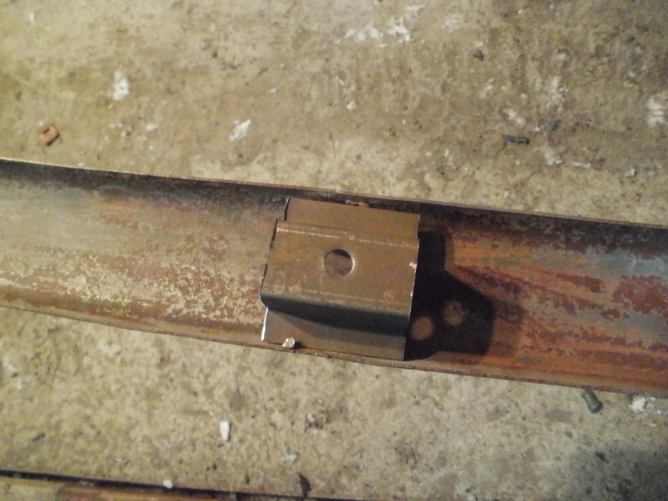 прикладка переднього бампера заз 965 4