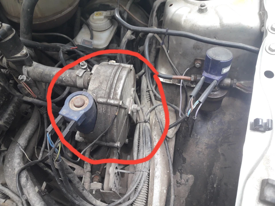 Смердить газом (Opel corsa)
