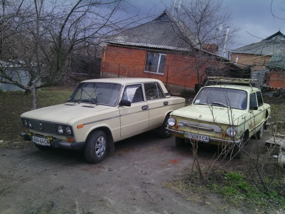 Пару фоточок сімейних машинок))))
